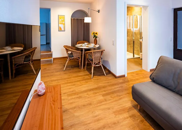 Charmantes - Zentral Gelegen - Am Schwarzwaldrand 公寓 纳戈尔德